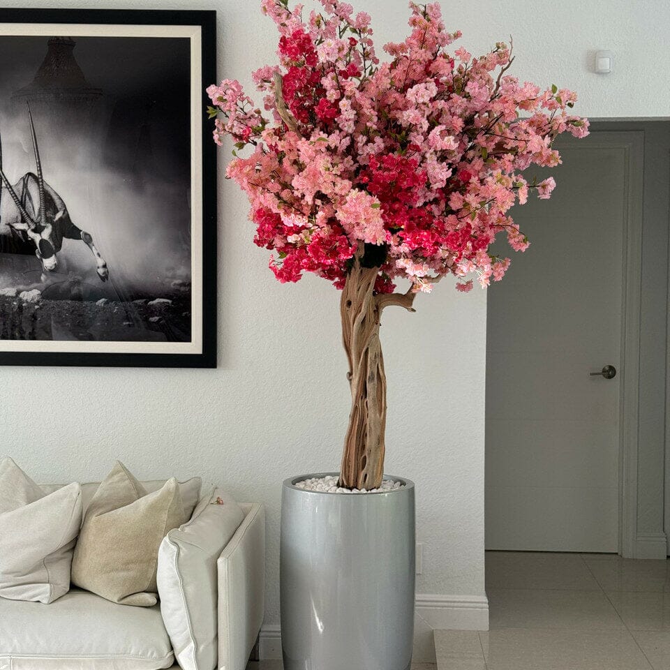 Jarrón Lisboa en plata brillante con flores de cerezo rosa tricolor personalizadas