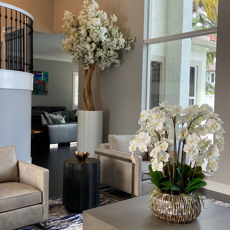 Jarrón St. Tropez beige mate con cerezo blanco